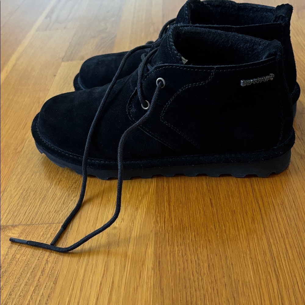 Classic Black womens Shoes - Picture 2 of 5